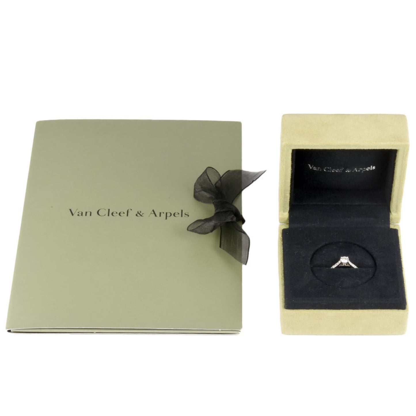 Van Cleef & Arpels Romance Solitaire Ring