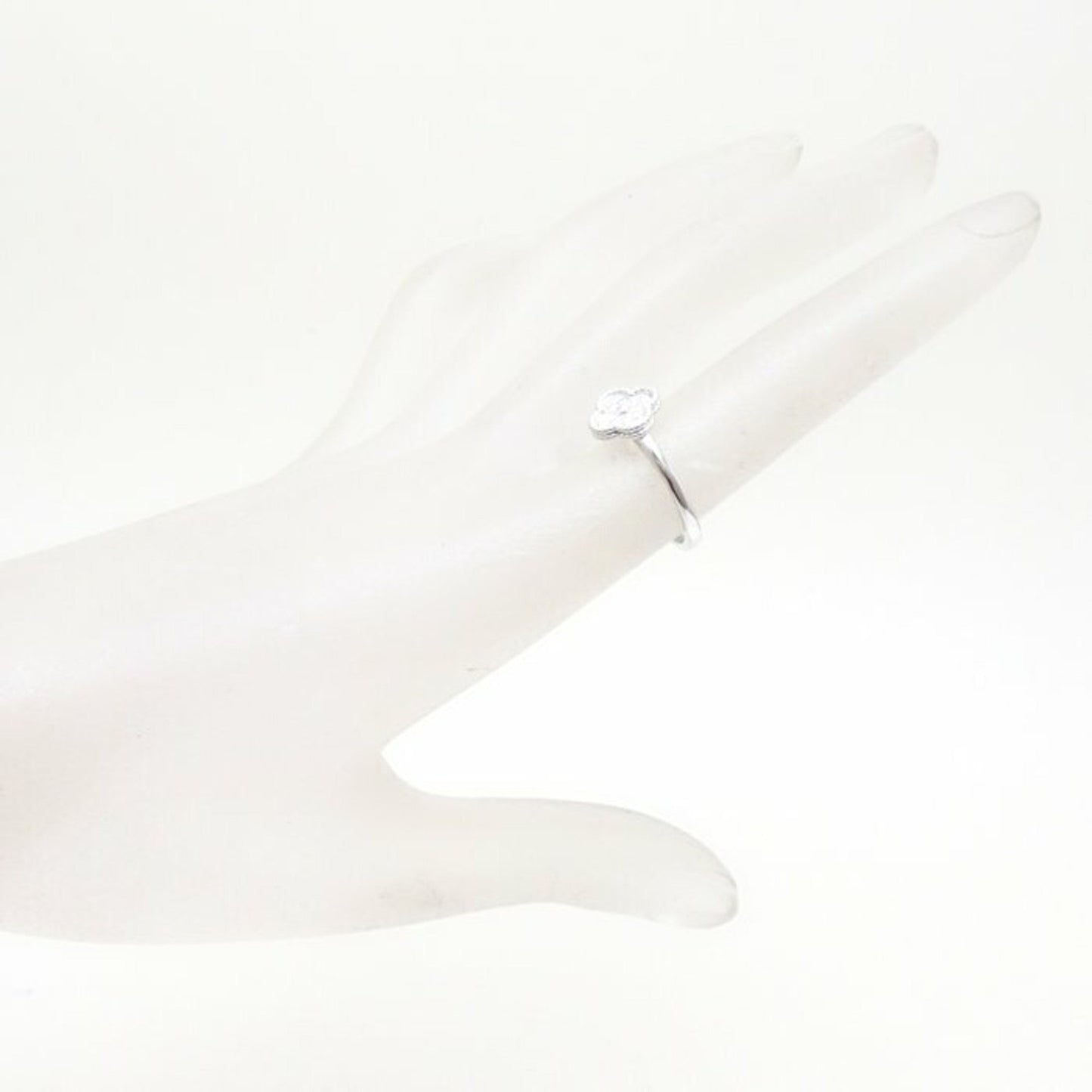 Van Cleef & Arpels Alhambra Ring