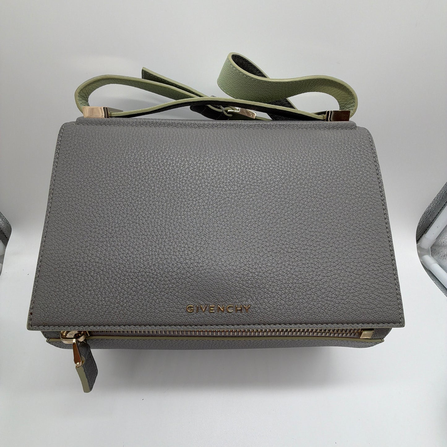 Givenchy 55Q215