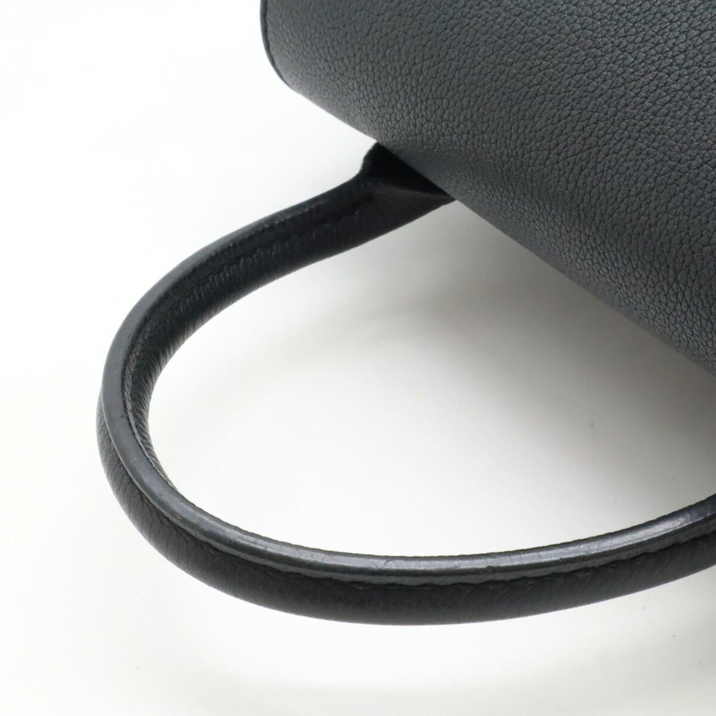 Louis Vuitton Lockme Leather Black