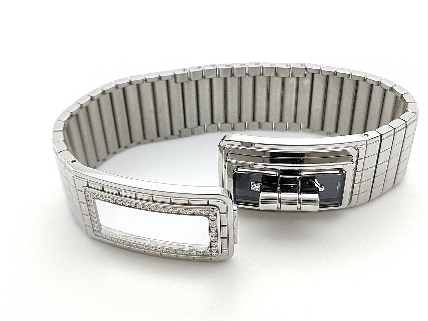 CHANEL Quartz Immovable Women's Watch