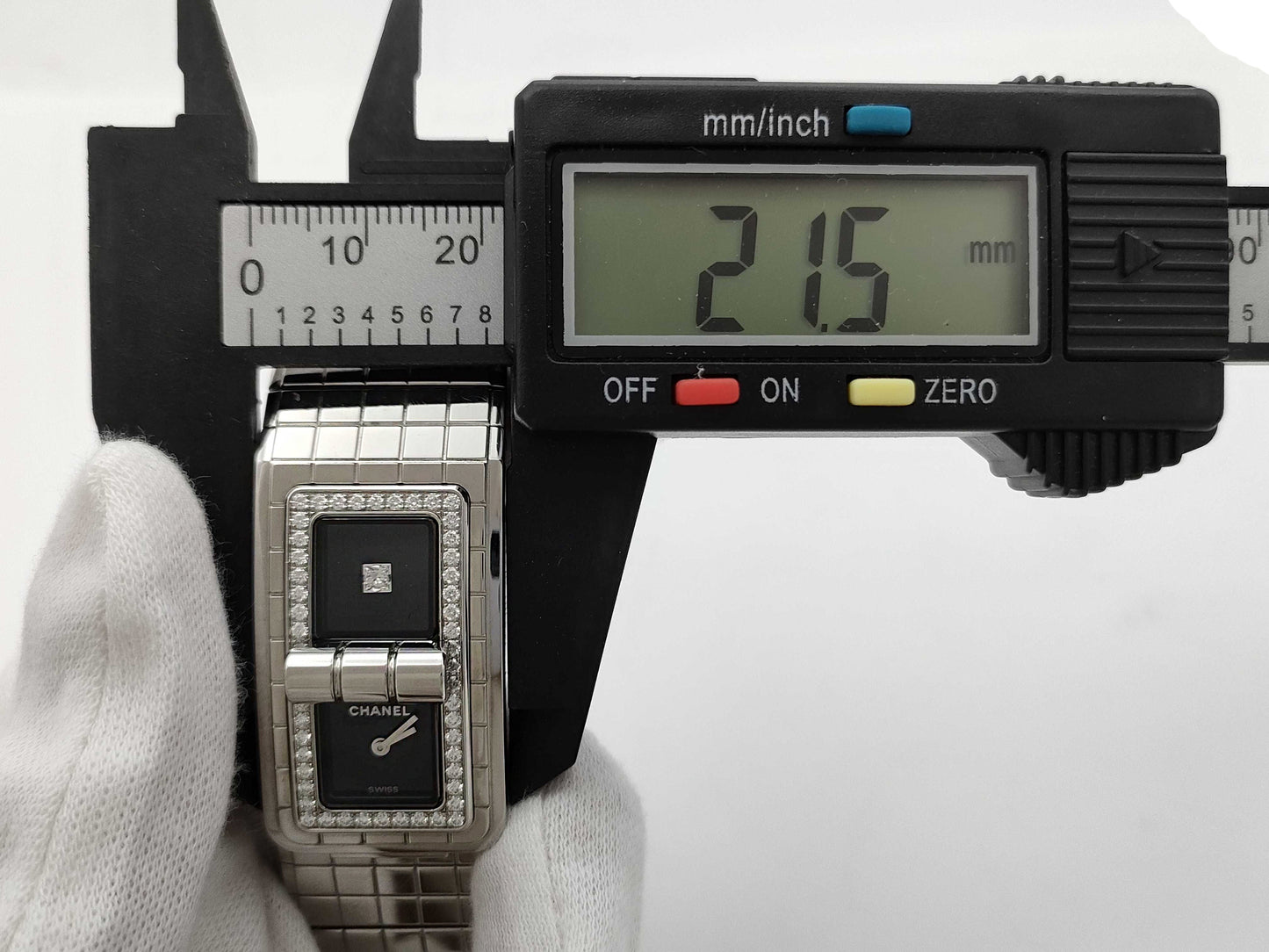 CHANEL Quartz Immovable Women's Watch