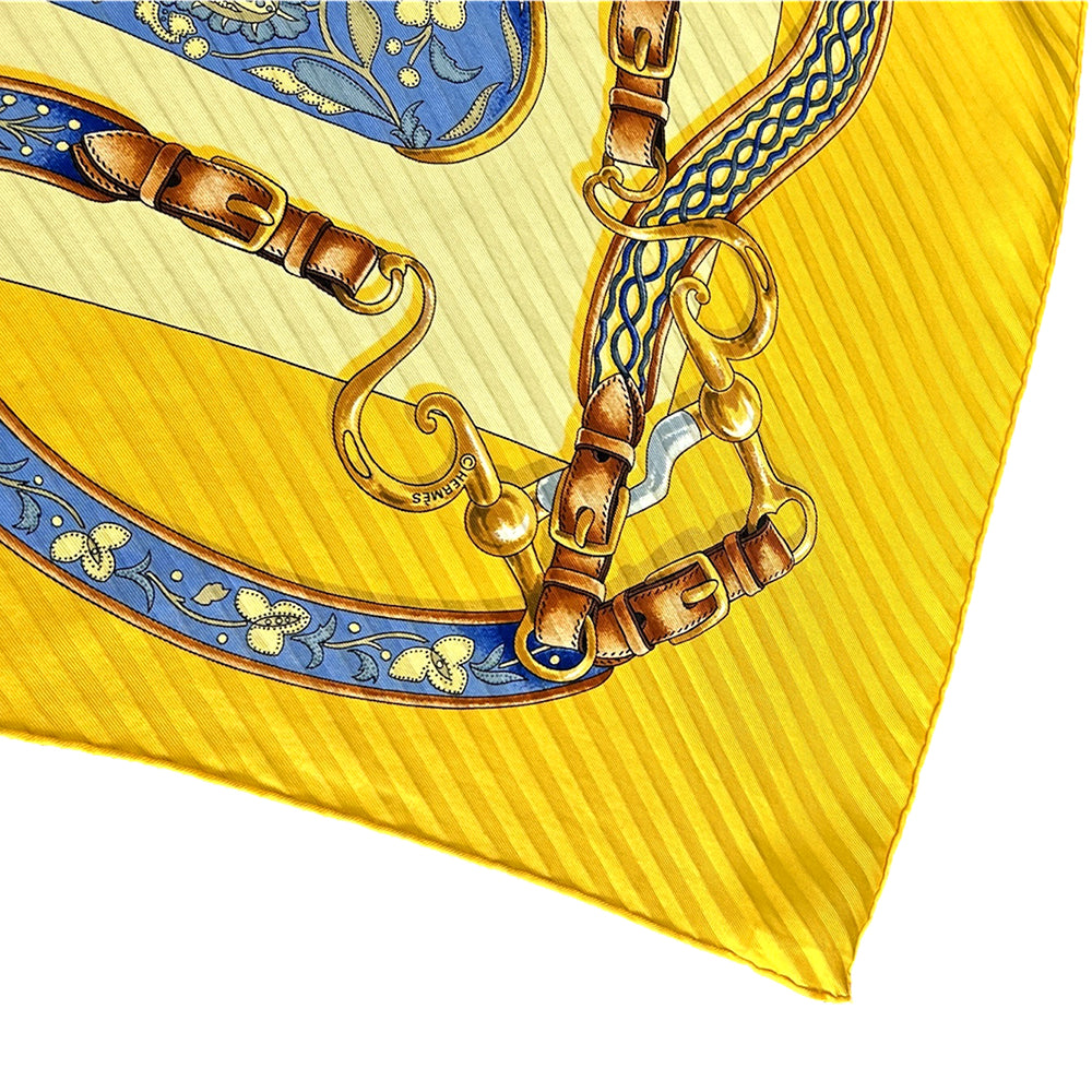 Hermès 100% Silk Pleated Scarf, ironed flat to highlight refined look in wear