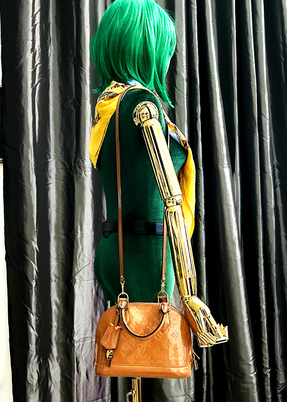 Louis Vuitton Monogram Vernis Alma BB Brown