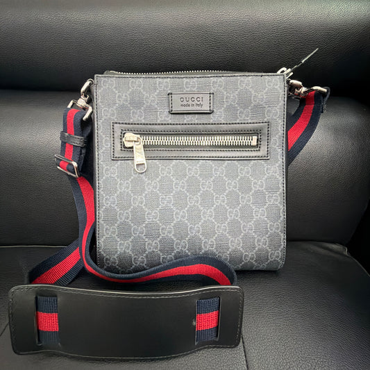 Gucci 66H325