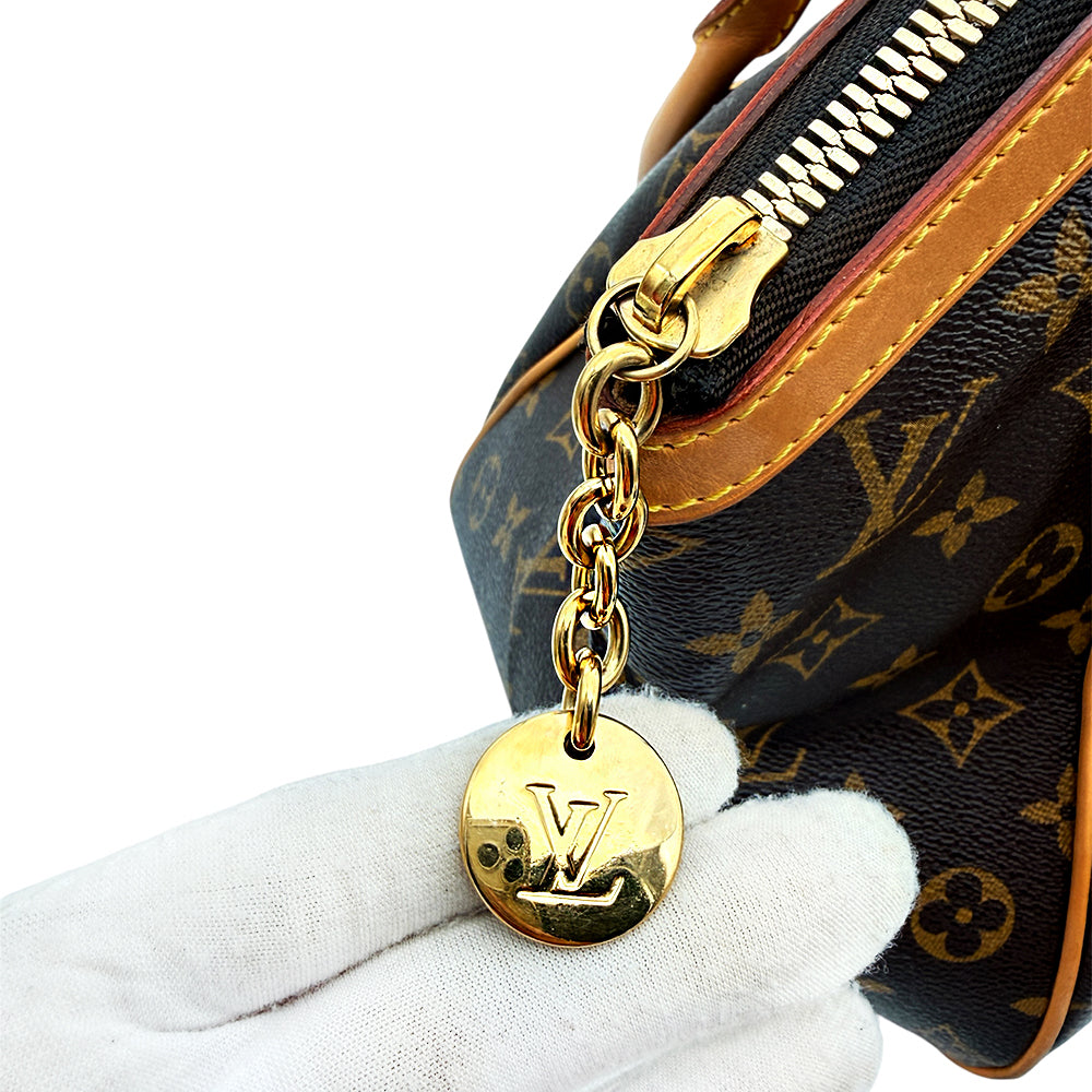 Louis Vuitton Monogram Canvas Shoulder Bag