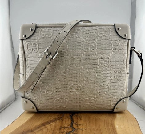 Gucci 69A415